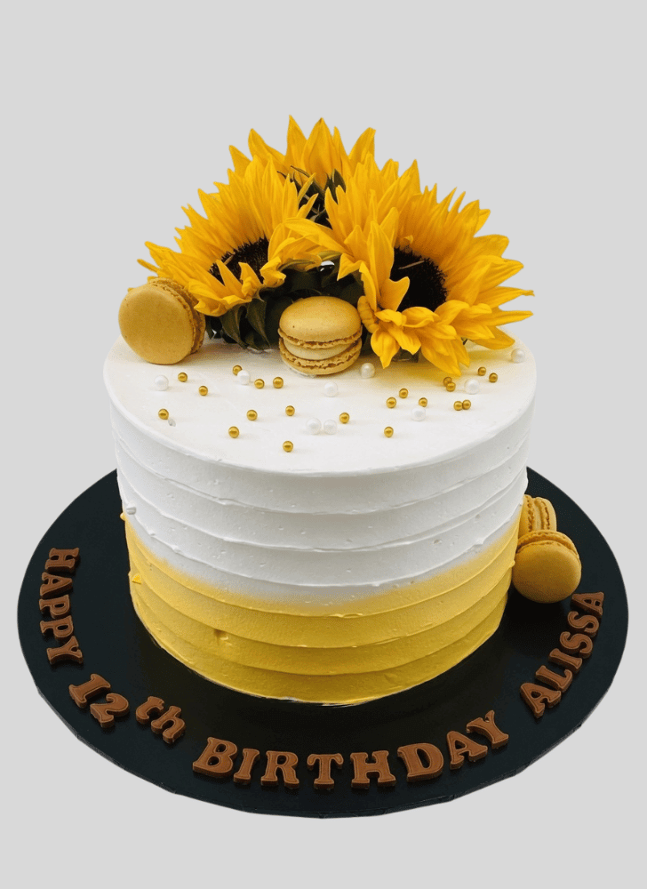 Stunning Sunflower Cake