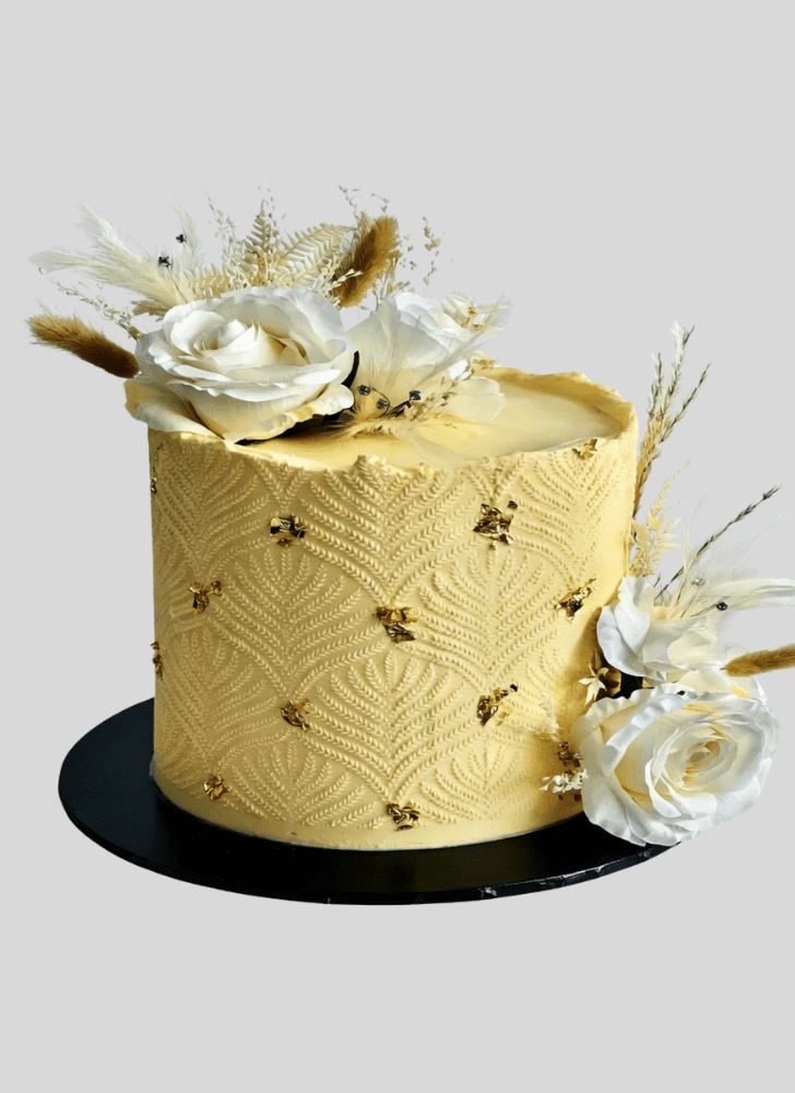 Magnetic White Rose Cake