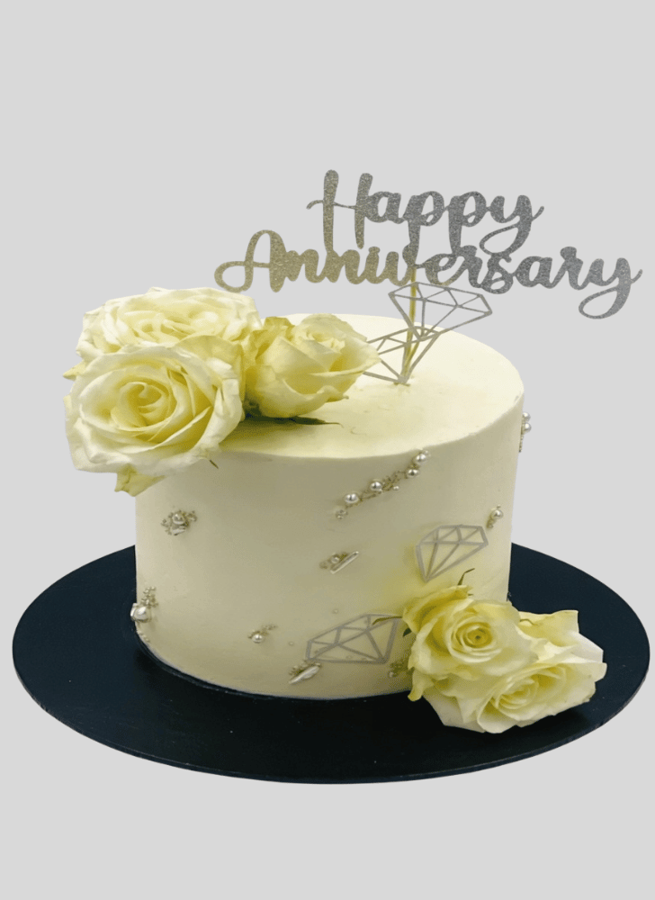 Superb White Rose Cake