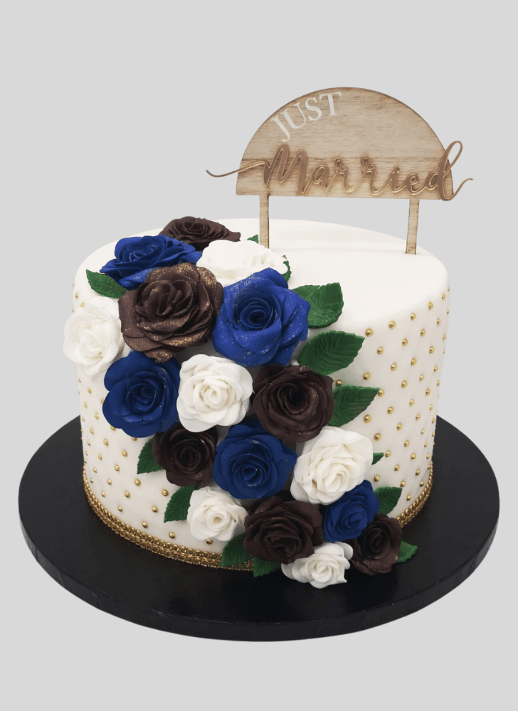 Slightly Blue Rose Cake