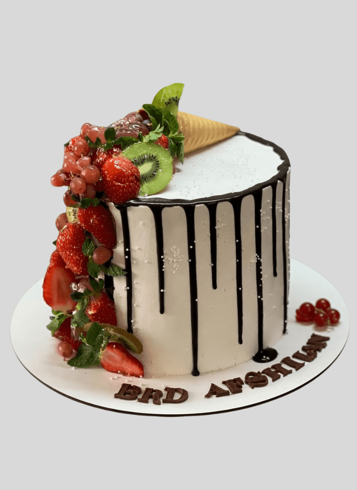 Lovely Fruit Cake Design