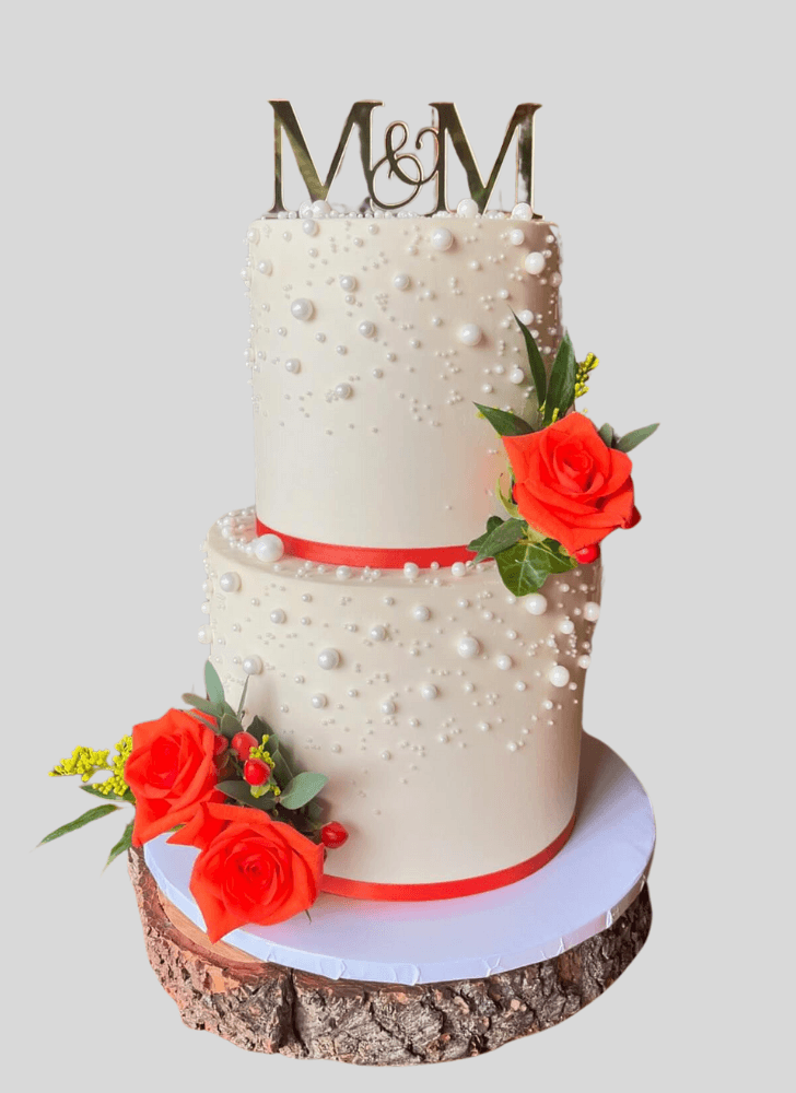 Appealing White Cake