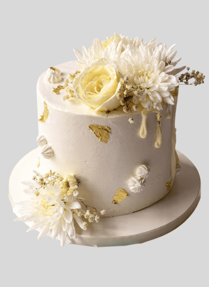 Comely White Cake