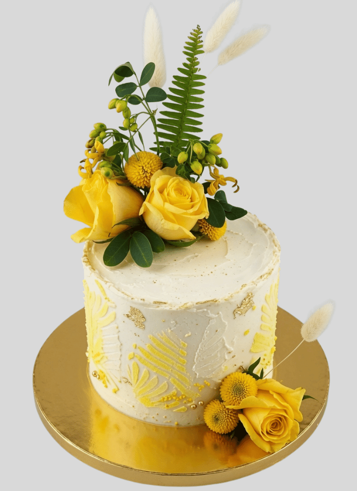 Fine Yellow Rose Cake