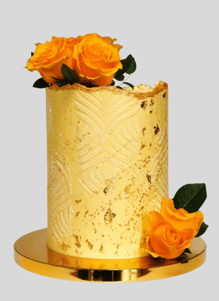 Splendid Yellow Rose Cake