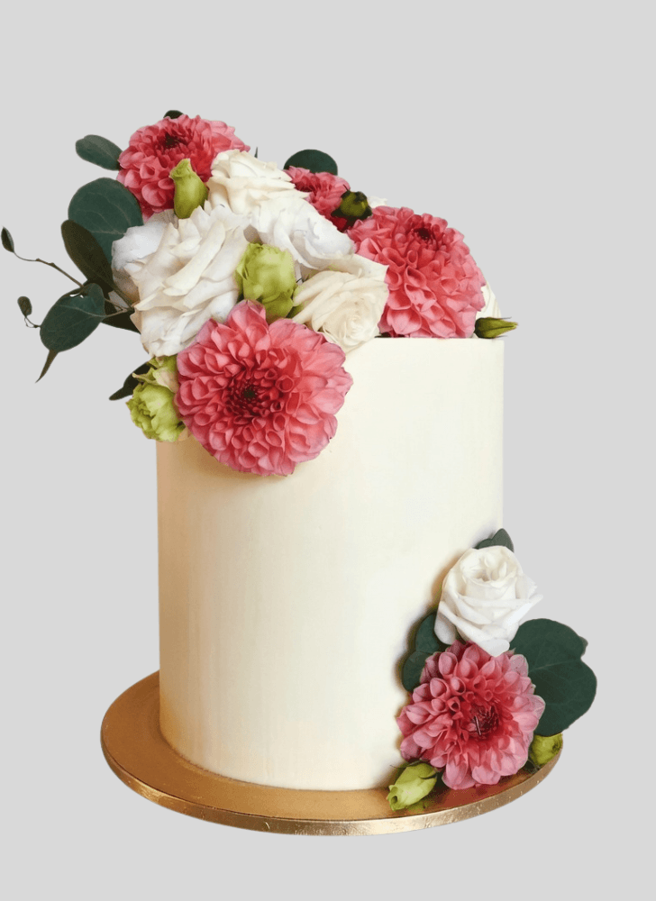 Marvelous Dahlia Cake