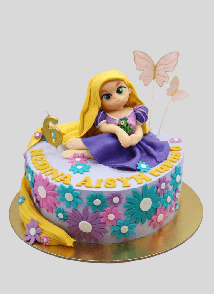 Adorable Rapunzel Cake