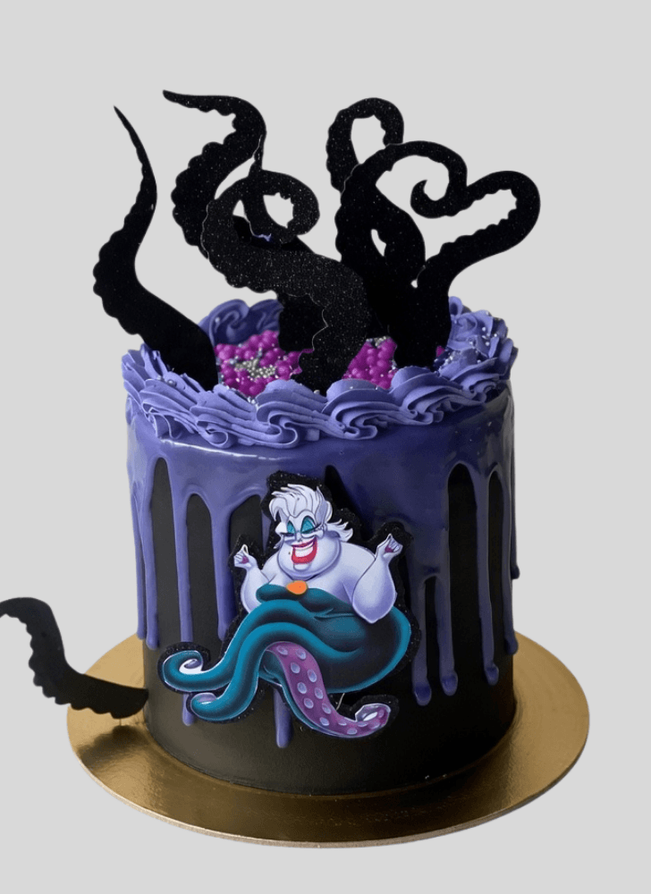 Fascinating Ursula Cake