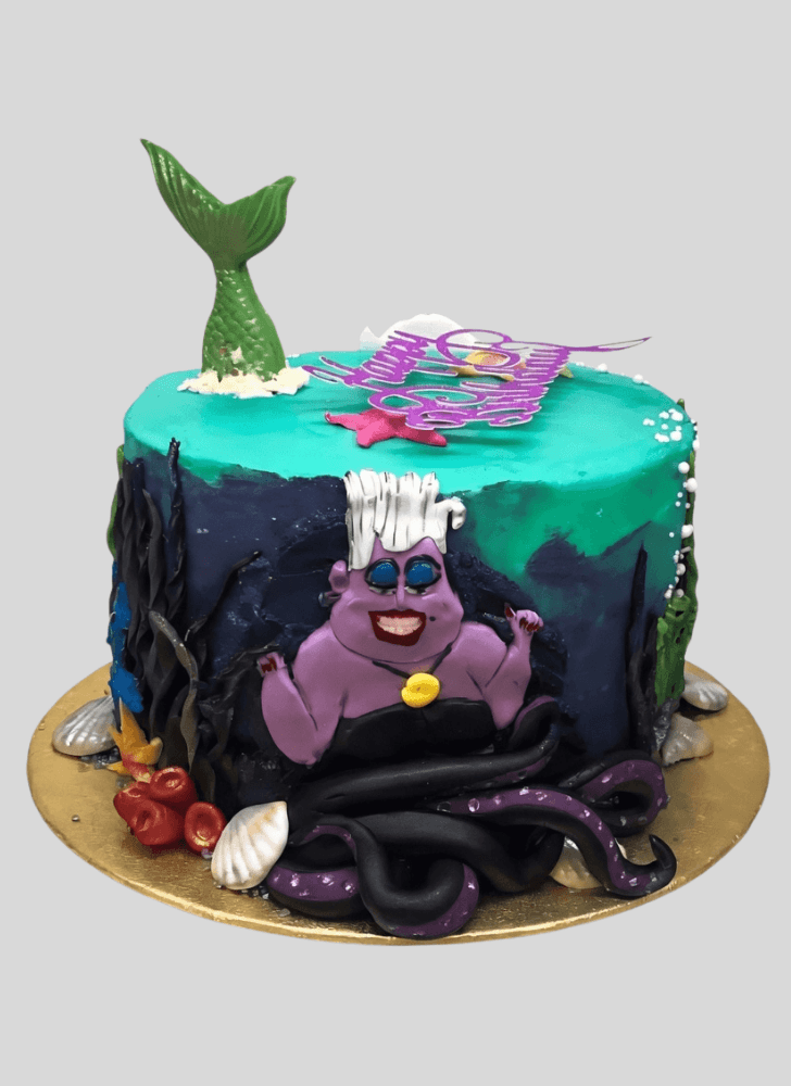 Ideal Ursula Cake