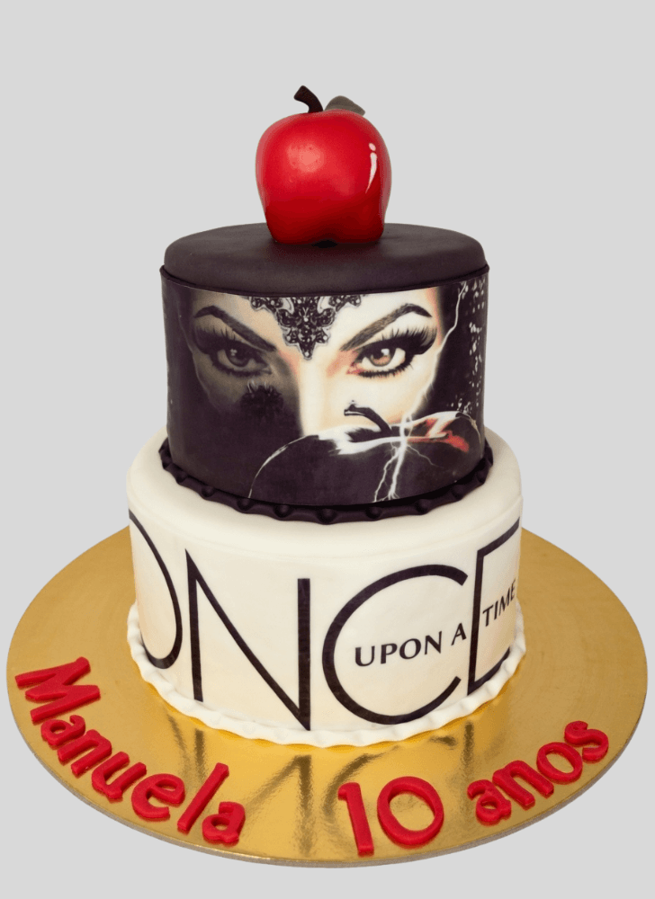 Excellent Evil Queen Cake