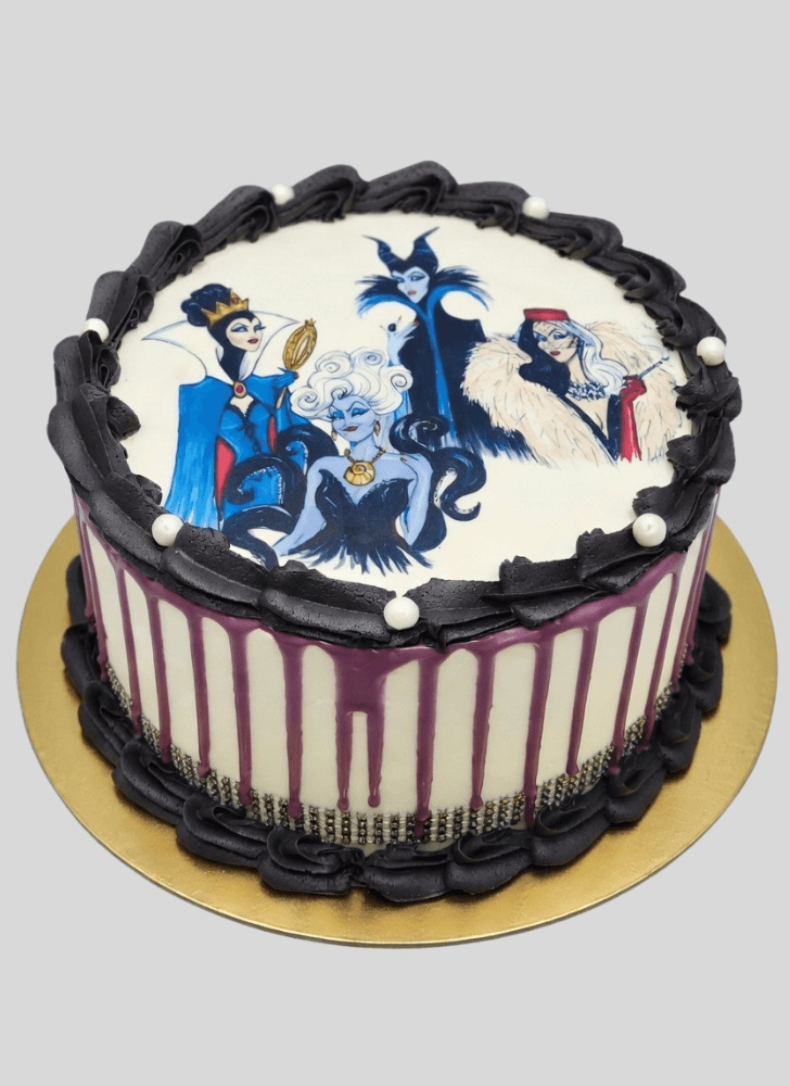 Nice Evil Queen Cake