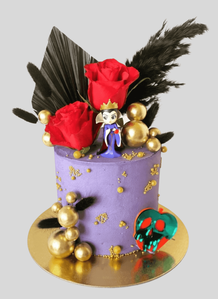 Stunning Evil Queen Cake