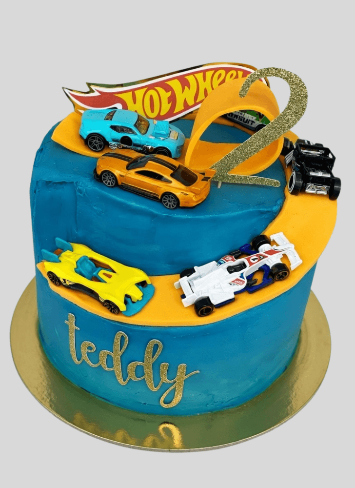 Alluring Car Cake