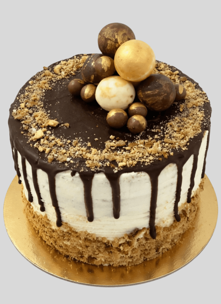 Delightful Golden Gaytime Cake