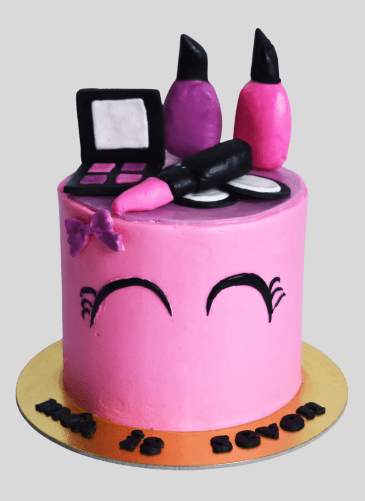 Delightful Makeup Cake