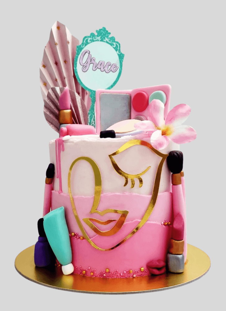 Nice Makeup Cake