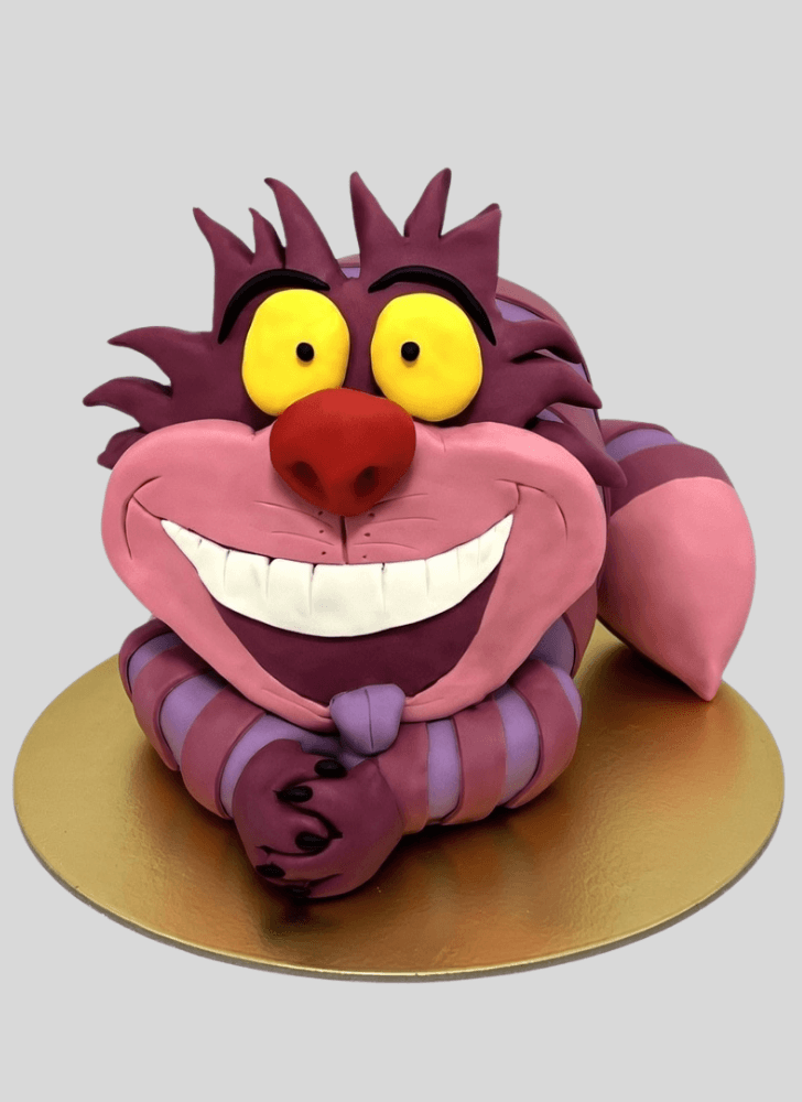 Comely Cheshire Cat Cake