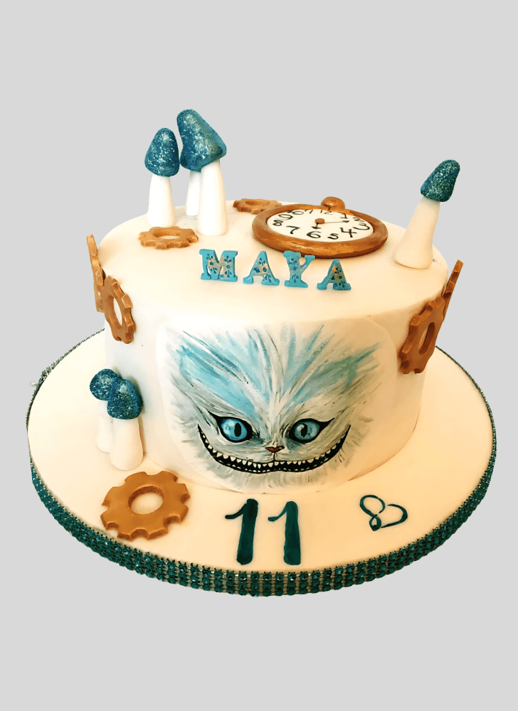Fascinating Cheshire Cat Cake