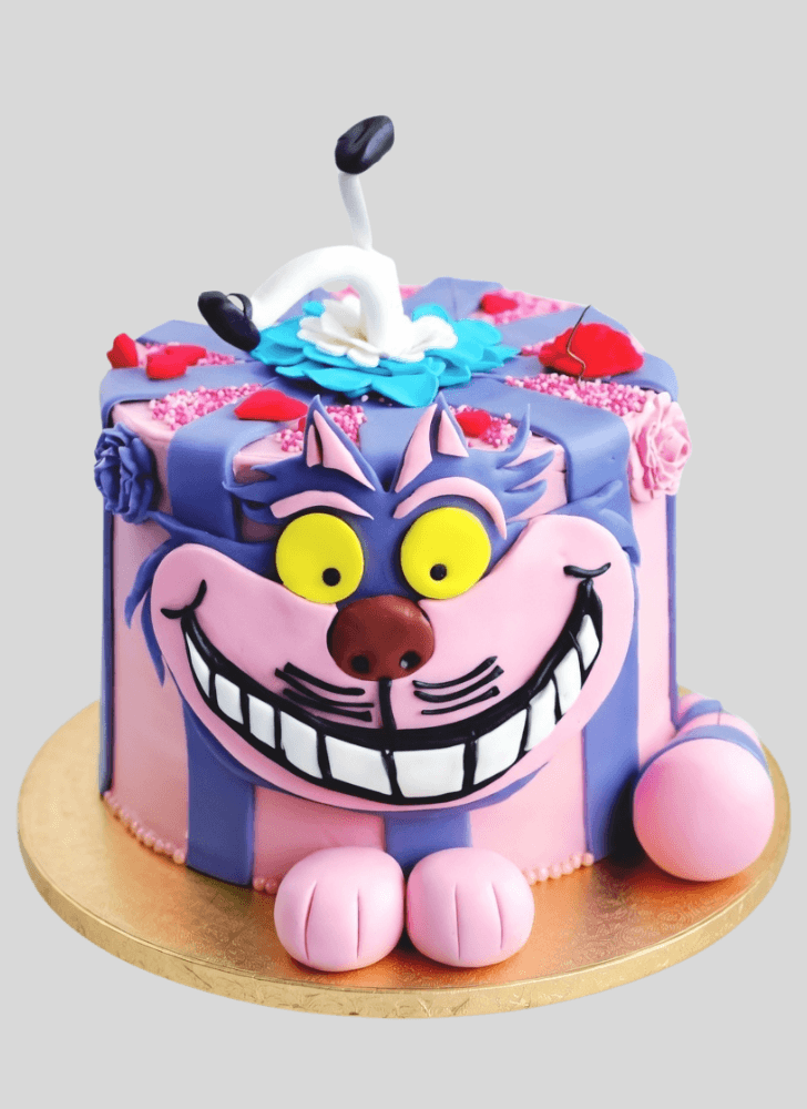 Nice Cheshire Cat Cake