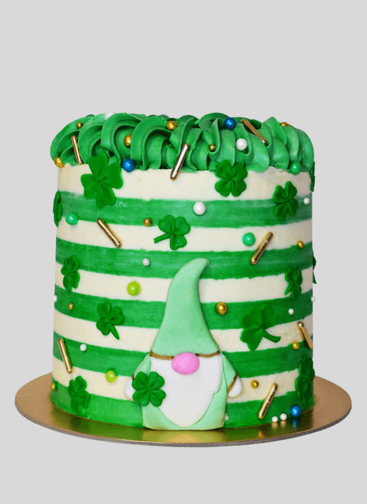 Inviting Leprechaun Cake