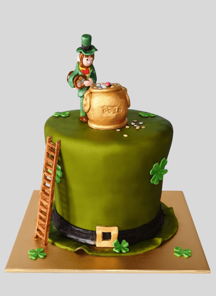 Slightly Leprechaun Cake