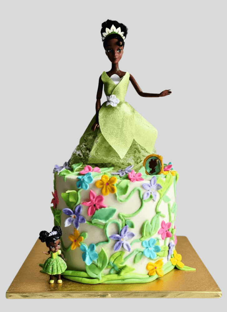 Comely Tiana Cake