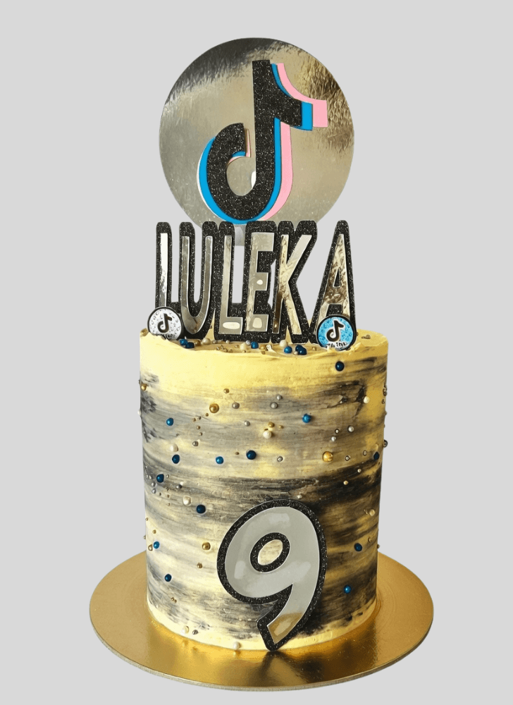 Excellent Tiktok Cake