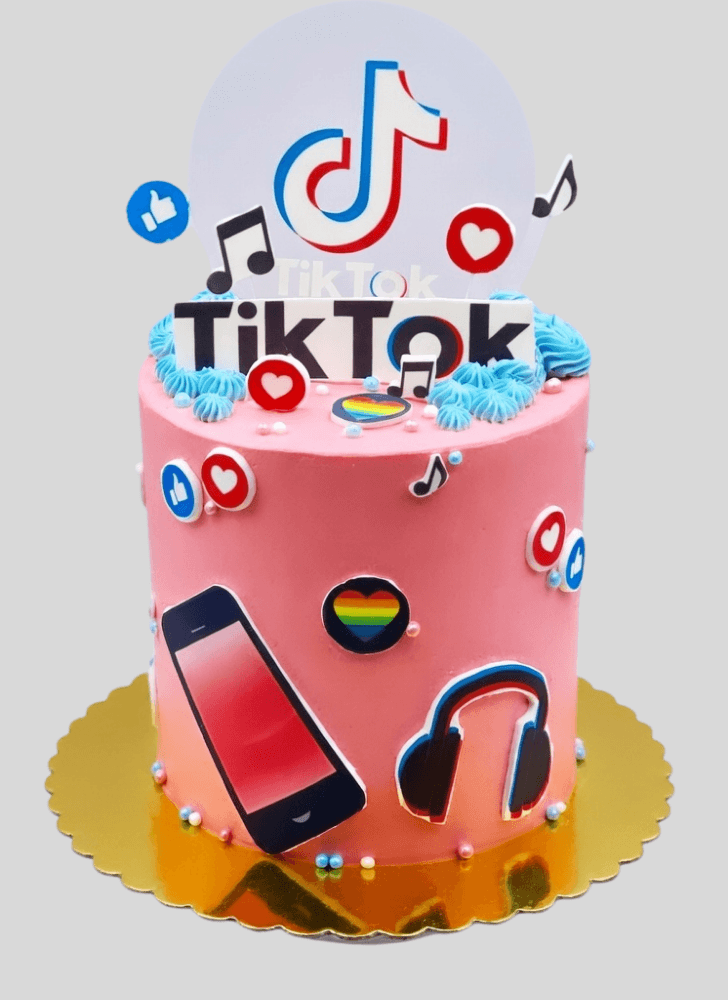 Pretty Tiktok Cake