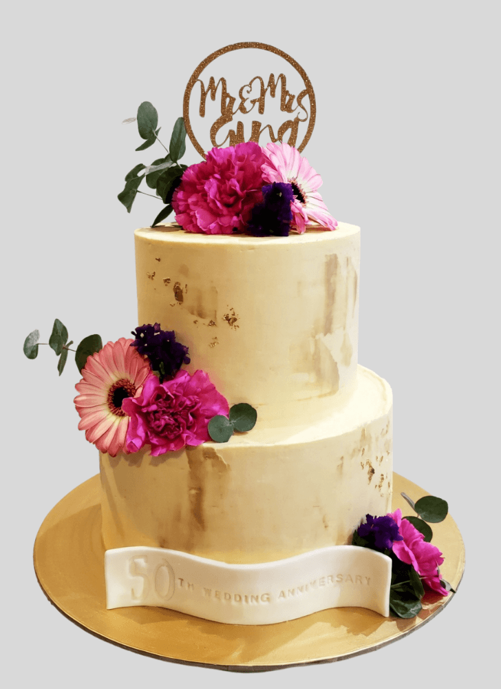 Fetching Wedding Anniversary Cake