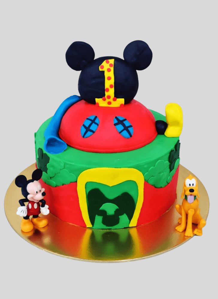 Appealing Club House Cake