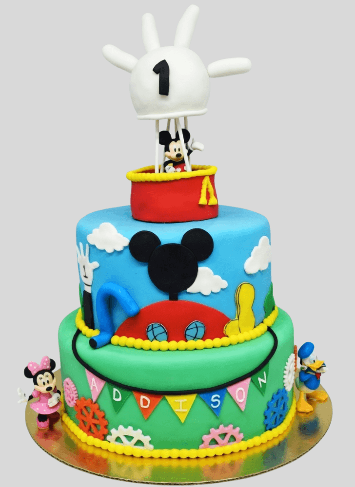 Pretty Club House Cake