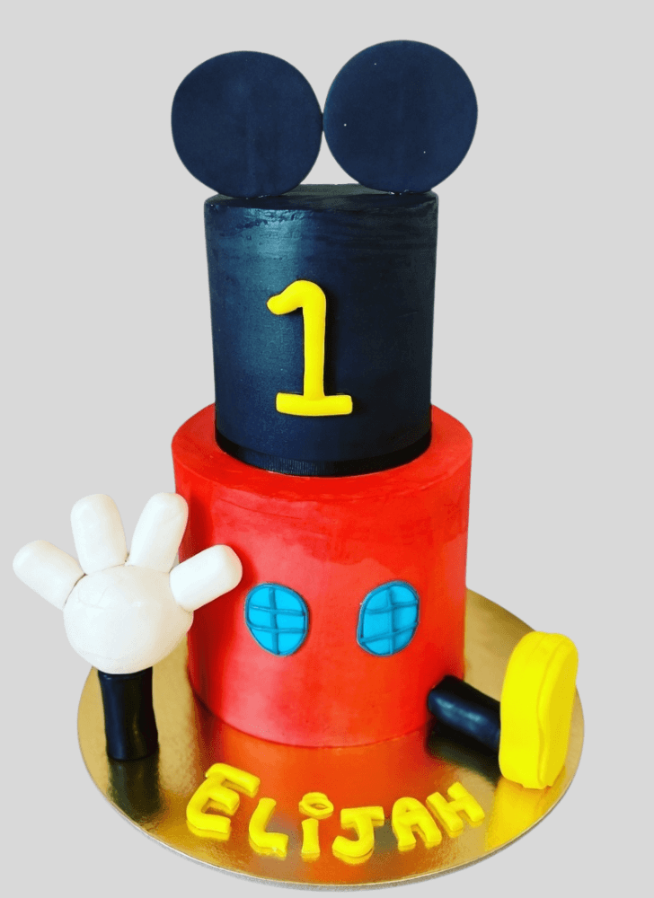 Shapely Club House Cake
