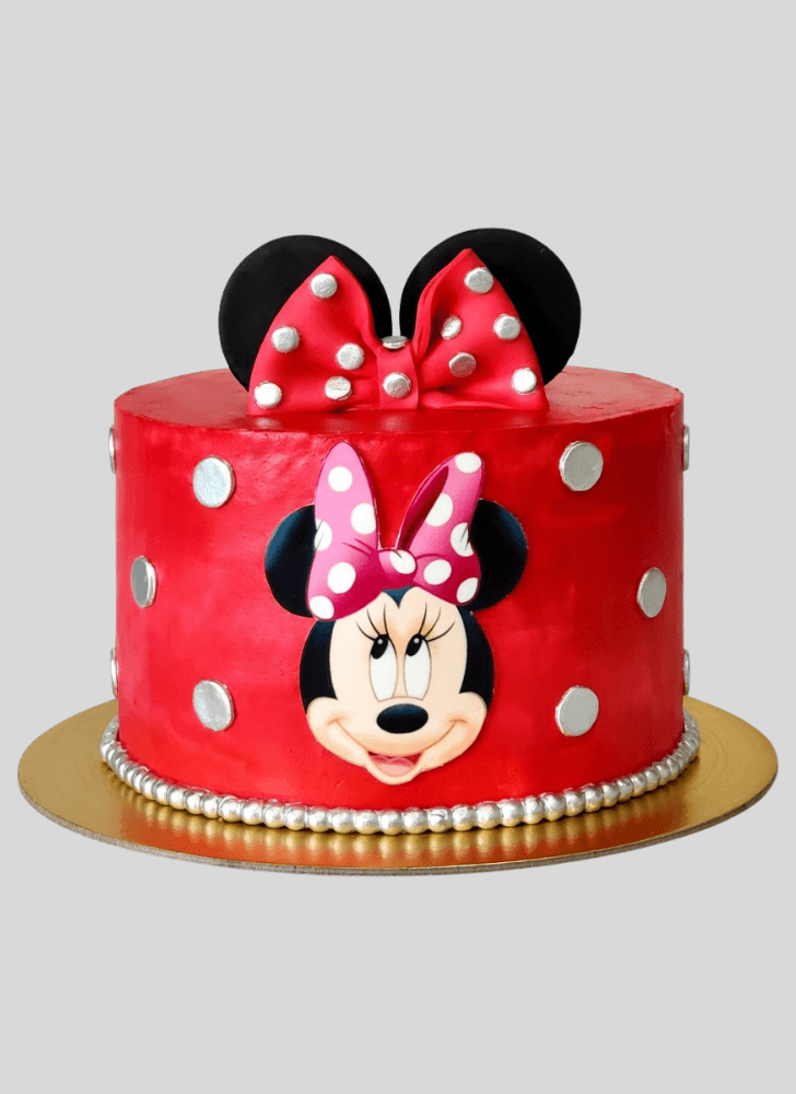 Captivating Mini Mouse Cake