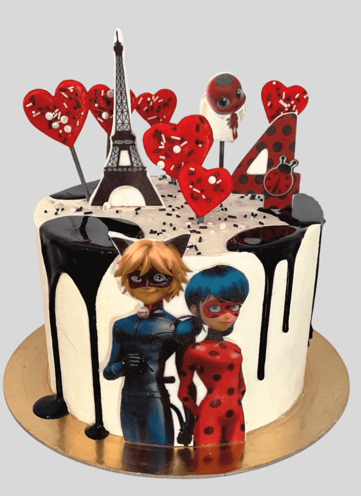 Divine Miraculous Ladybug Cake