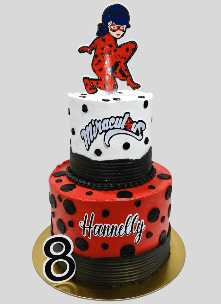 Pretty Miraculous Ladybug Cake
