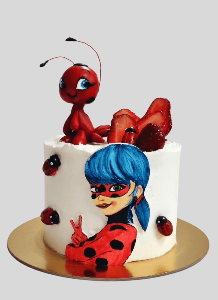 Resplendent Miraculous Ladybug Cake