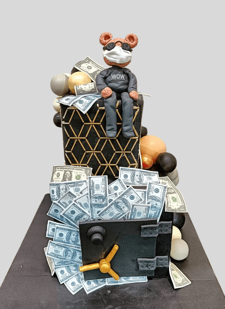 Angelic Money Heist Cake