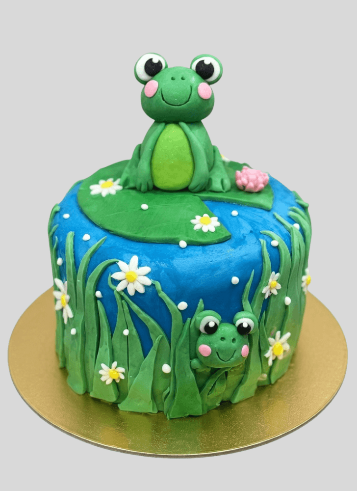 Graceful Lion King Cake