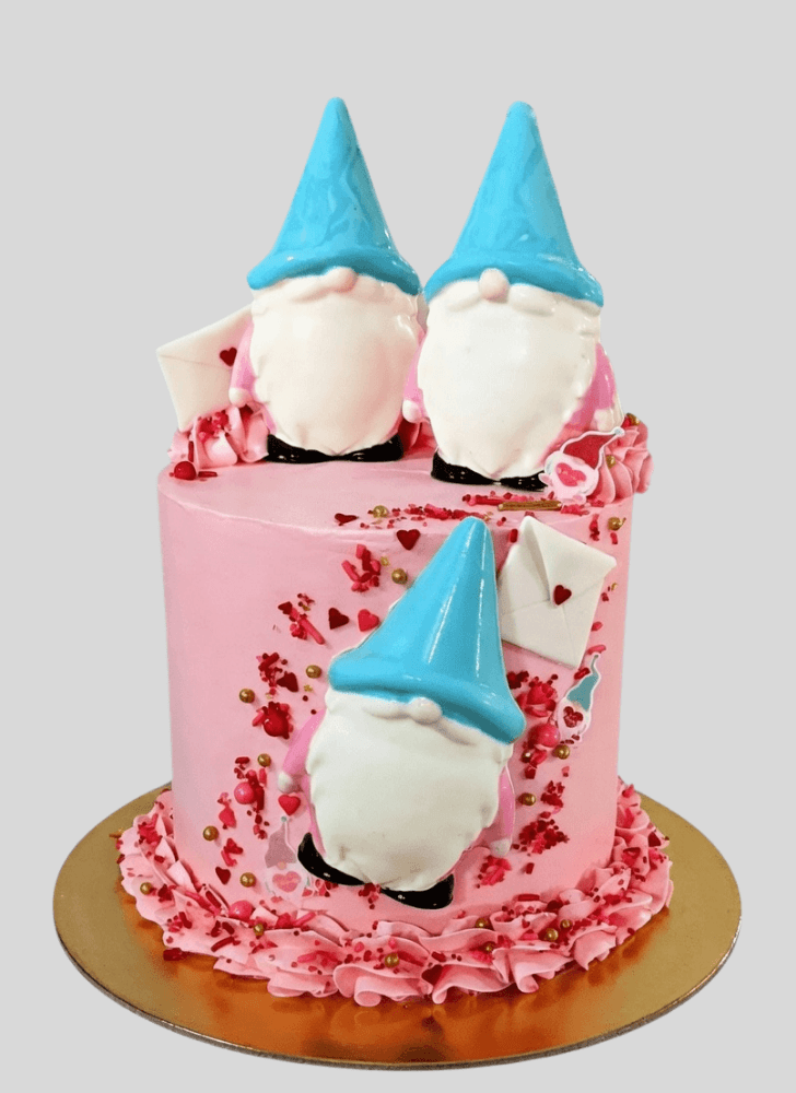 Comely Gnome Cake