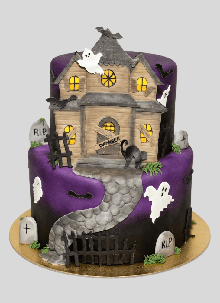 Good Looking Halloween Ghost Cake
