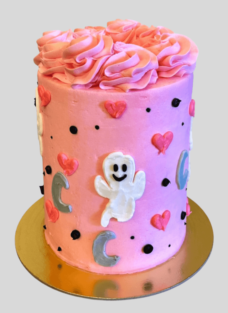 Grand Halloween Ghost Cake
