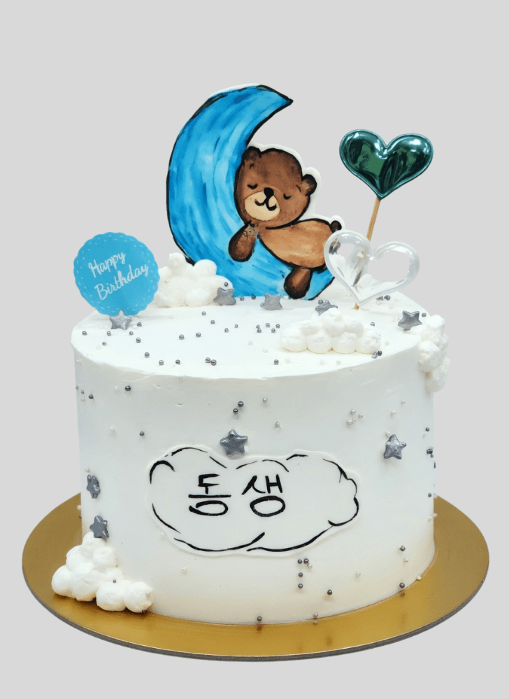 Cute Sleepy Bear Cake