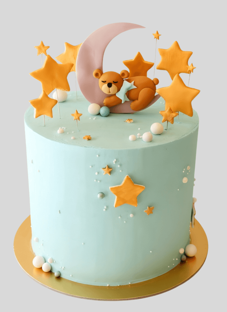 Inviting Sleepy Bear Cake