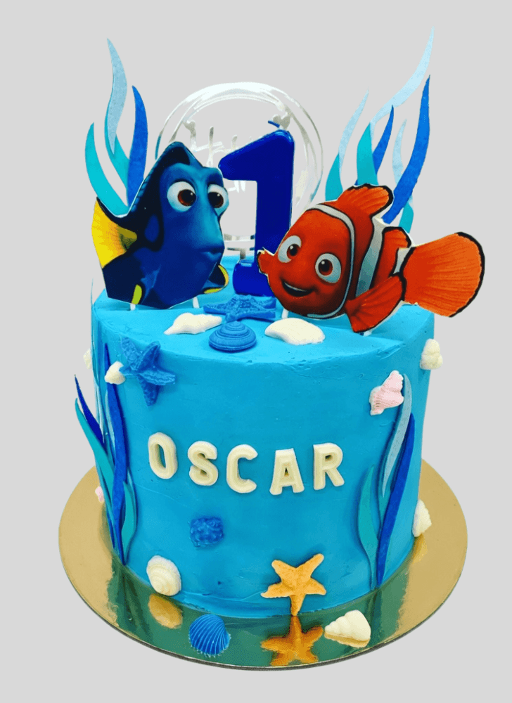 Pretty Finding Dory Cake