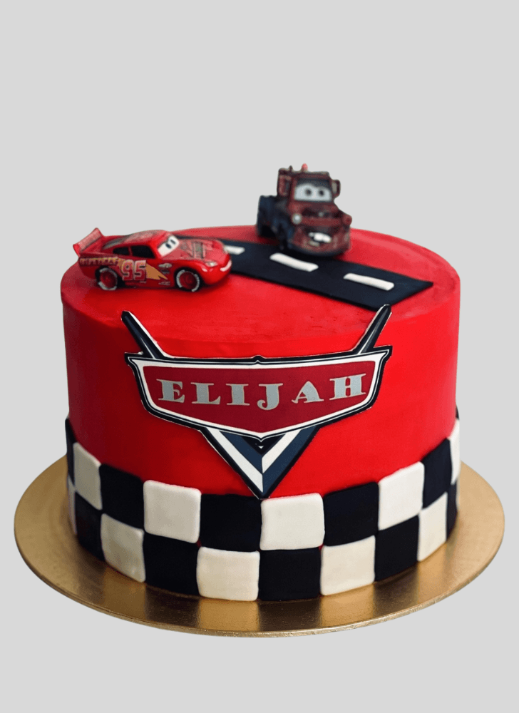 Magnetic Lightning Mcqueen Cake