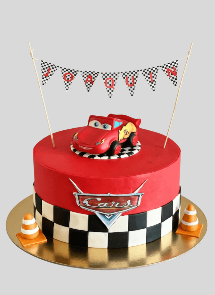 Nice Lightning Mcqueen Cake