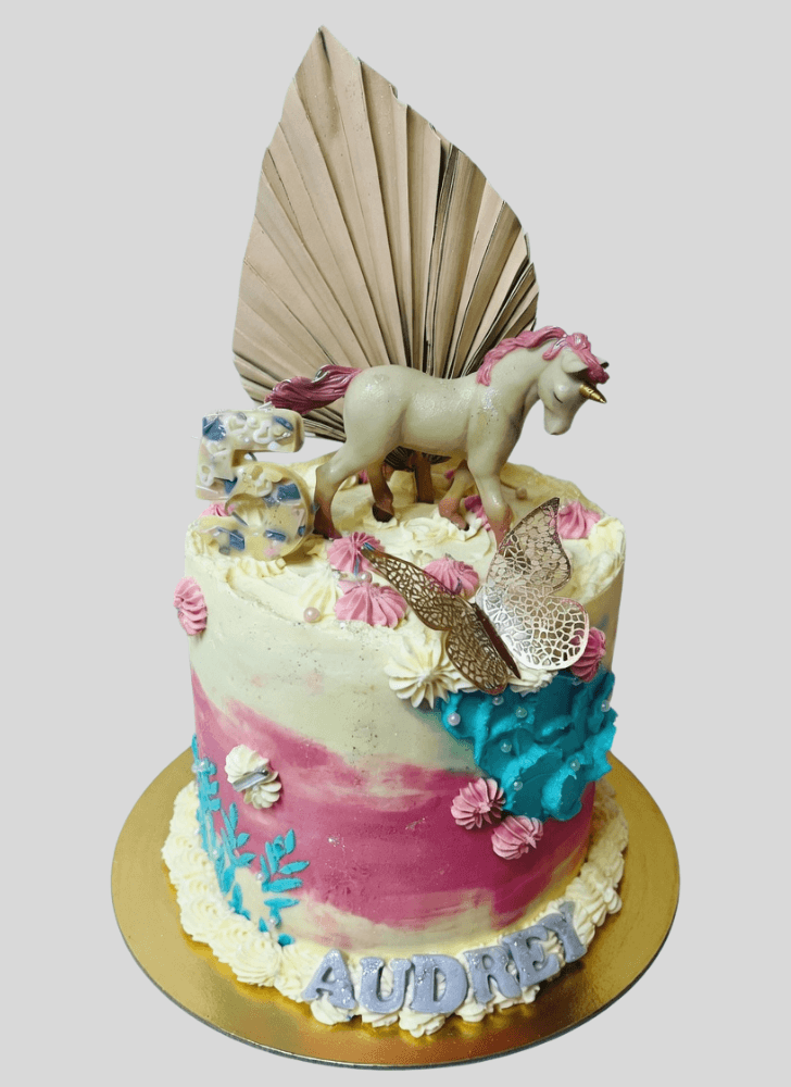 Classy Palm  Cake