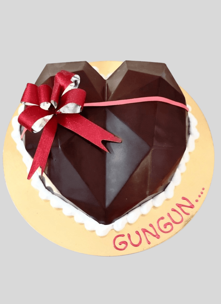 Alluring Pinata Cake