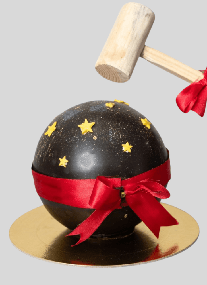 Appealing Pinata Cake