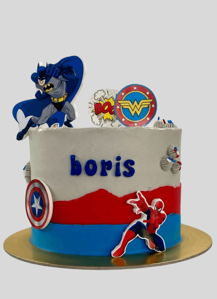 Resplendent SuperHero Cake